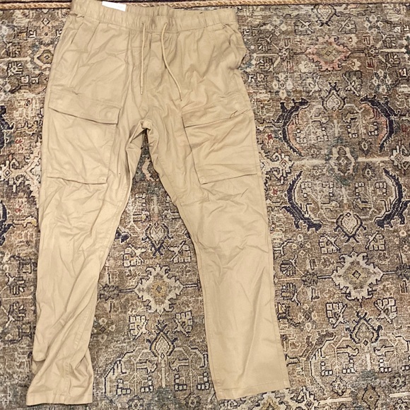 H&M cargos - Picture 1 of 3
